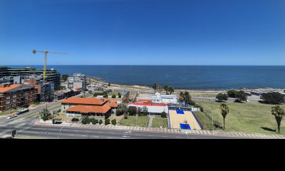 ESTUPENDO APARTAMENTO EN VENTA SOBRE RAMBLA DE POCITOS