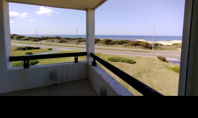 Venta Apto 3D y dep serv  Brava Punta fte al mar