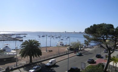 Venta Apto Punta Península 4D y dep serv con vista al Puerto