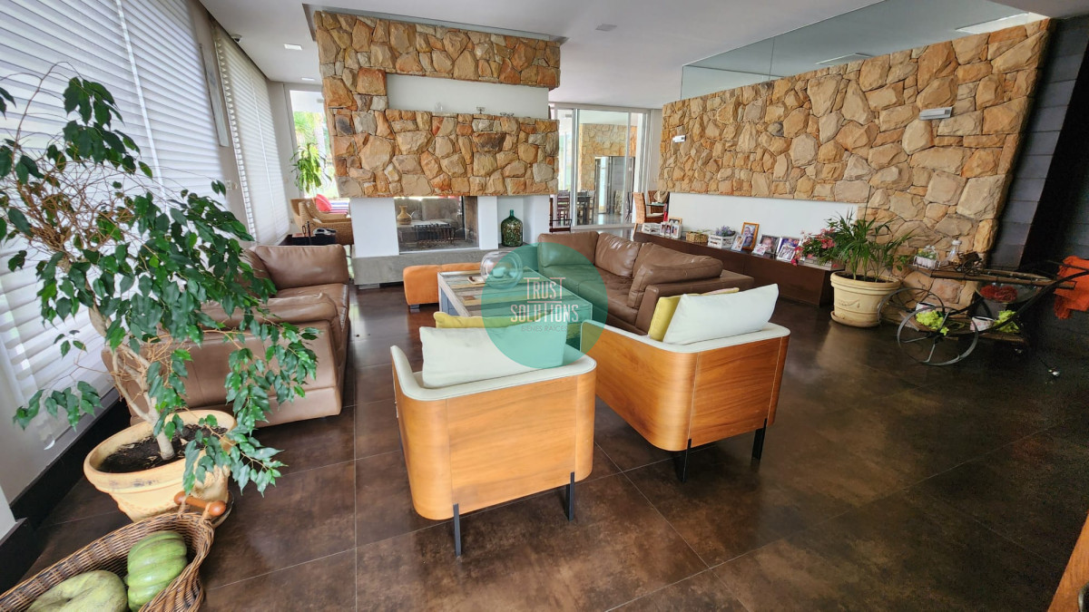 Casa ID.1431 - VENTA DE ESPECTACULAR CASA UBICADA EN EL BARRIO DE PUNTA GORDA