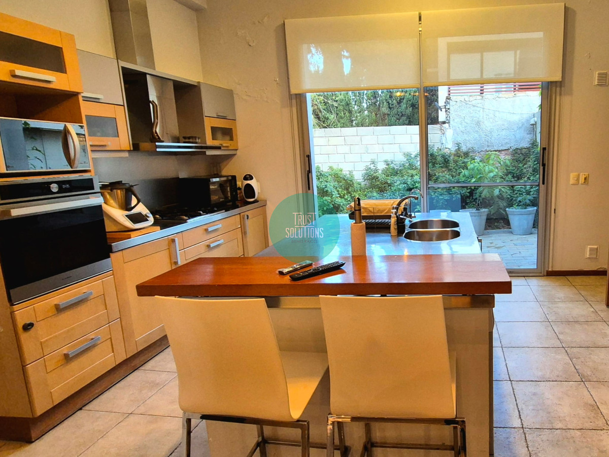 Casa ID.1424 - VENTA Y ALQUILER DE ESTUPENDA CASA EN JARDINES DE CARRASCO