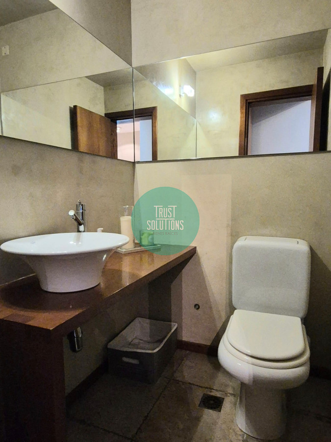 Casa ID.1424 - VENTA Y ALQUILER DE ESTUPENDA CASA EN JARDINES DE CARRASCO