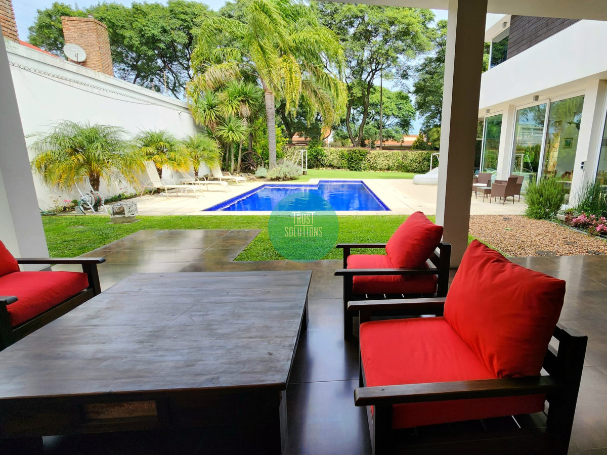 Casa ID.1431 - VENTA DE ESPECTACULAR CASA UBICADA EN EL BARRIO DE PUNTA GORDA