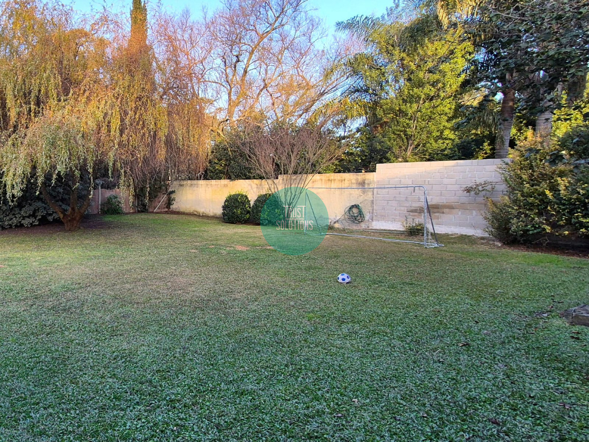 Casa ID.1424 - VENTA Y ALQUILER DE ESTUPENDA CASA EN JARDINES DE CARRASCO