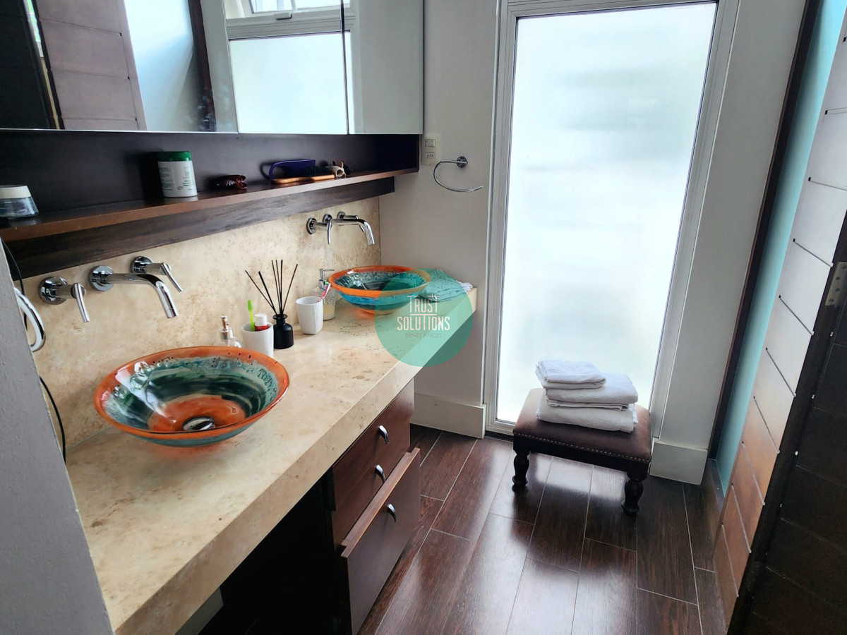 Casa ID.1431 - VENTA DE ESPECTACULAR CASA UBICADA EN EL BARRIO DE PUNTA GORDA