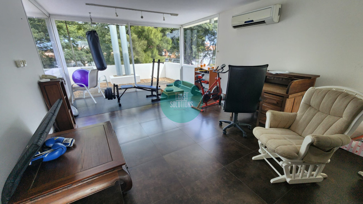 Casa ID.1431 - VENTA DE ESPECTACULAR CASA UBICADA EN EL BARRIO DE PUNTA GORDA