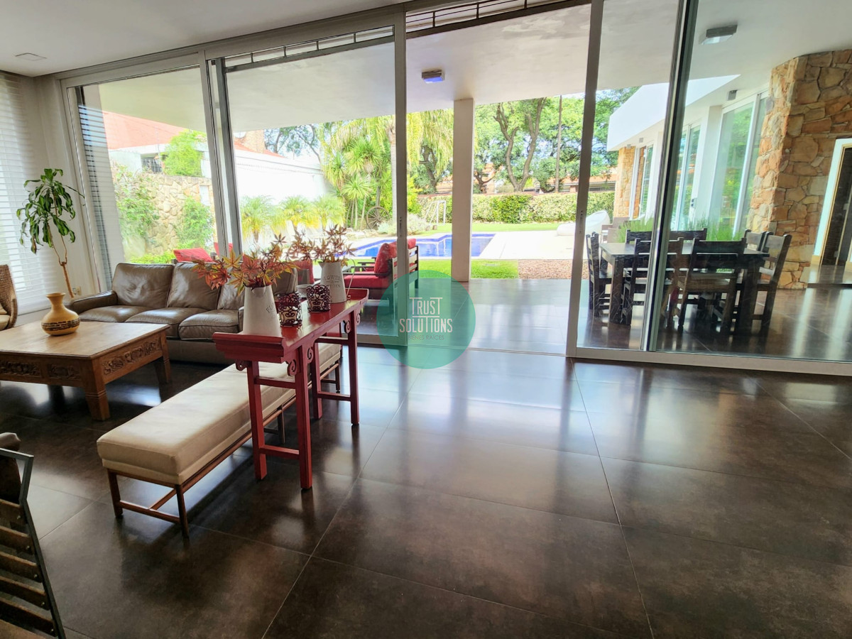 Casa ID.1431 - VENTA DE ESPECTACULAR CASA UBICADA EN EL BARRIO DE PUNTA GORDA