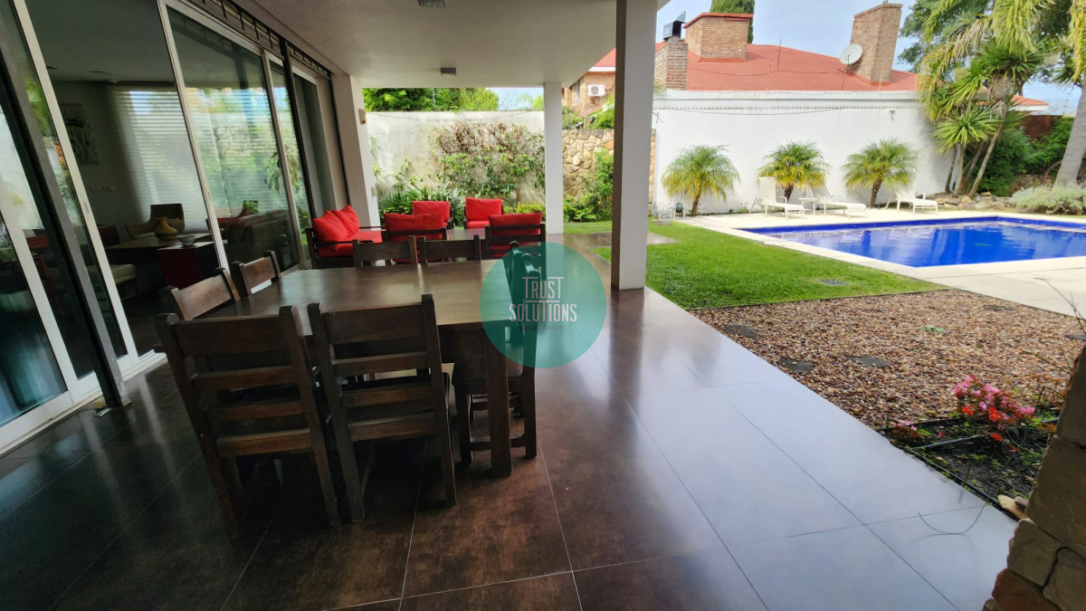 Casa ID.1431 - VENTA DE ESPECTACULAR CASA UBICADA EN EL BARRIO DE PUNTA GORDA
