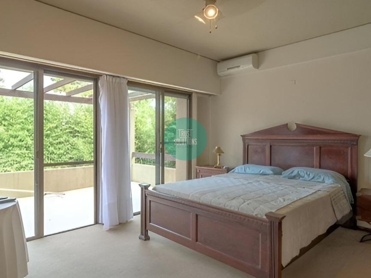 Casa ID.1205 - Alquiler Anual y de Temporada Casa 5D Brava Punta con Piscina 