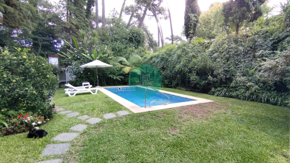 Casa ID.1469 - Venta Casa 4D Mansa Punta con Piscina 