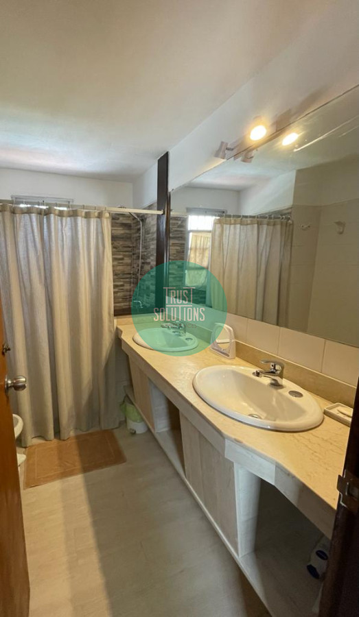 Casa ID.337 - Venta y Alquiler Anual Casa Lugano Punta 4 D Piscina 
