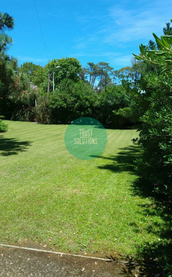 Casa ID.1205 - Alquiler Anual y de Temporada Casa 5D Brava Punta con Piscina 