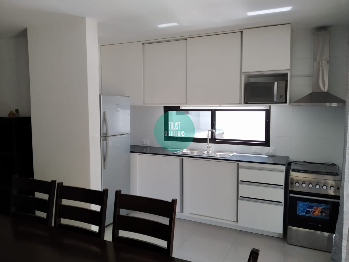 Casa ID.755 - Venta Casa Cantegril Punta a estrenar 4D Piscina climatizada 