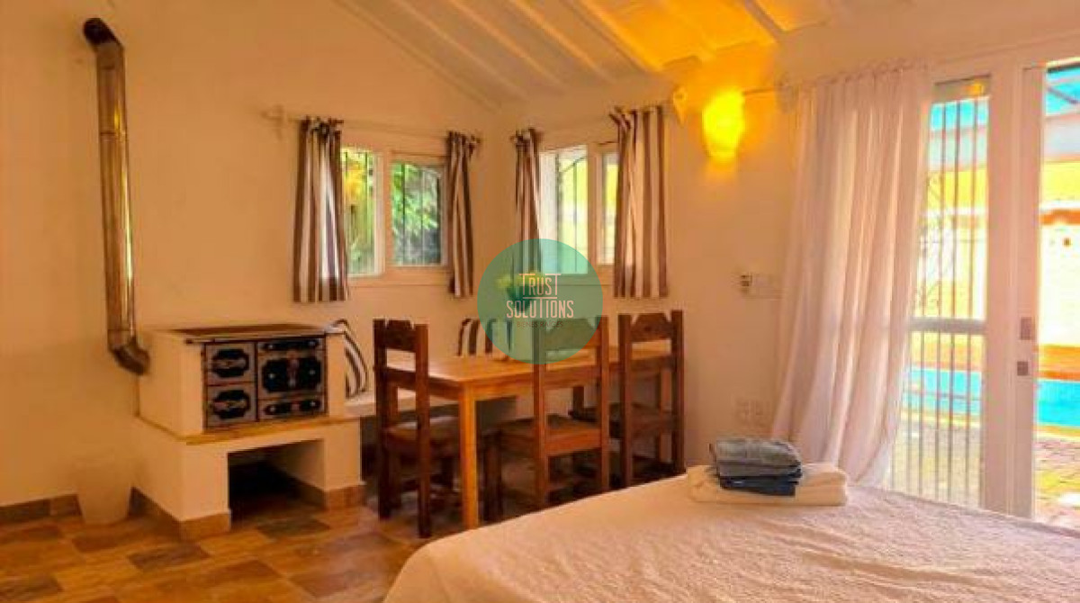 Casa ID.1106 - Alquiler Anual Casa 5D Rincón del indio Punta con Piscina 