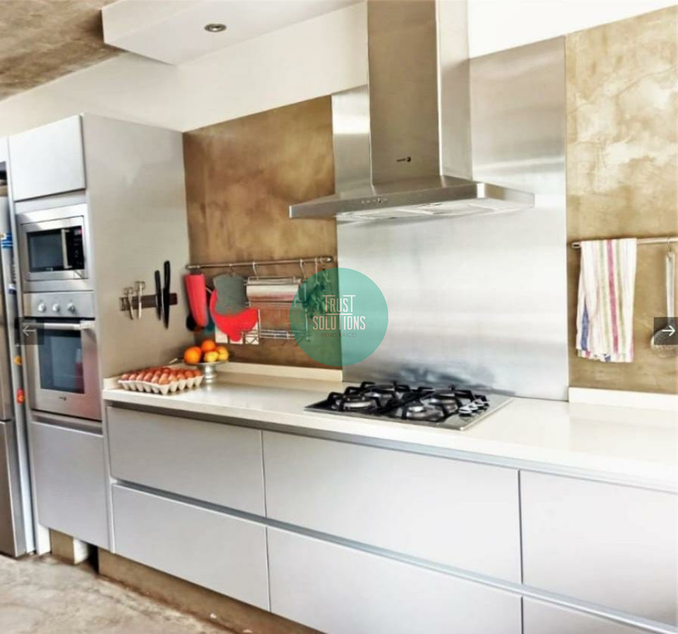 Casa ID.607 - Venta y Alquiler Anual Casa 3D y dep serv Barrio privado Lugano con Piscina  