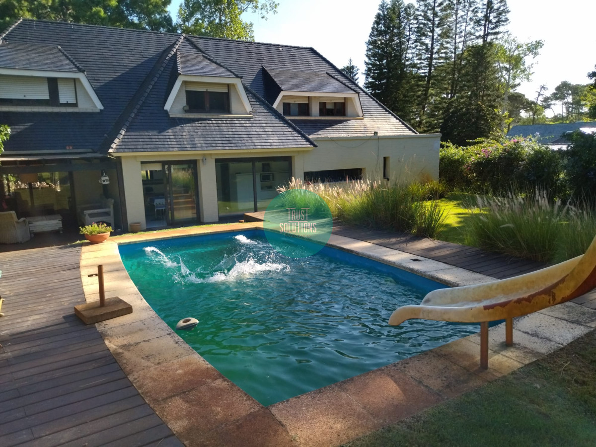 Casa ID.91 - Alquiler Temporada Espectacular Casa 5D Lugano Punta con Piscina climatizada y Barbacoa