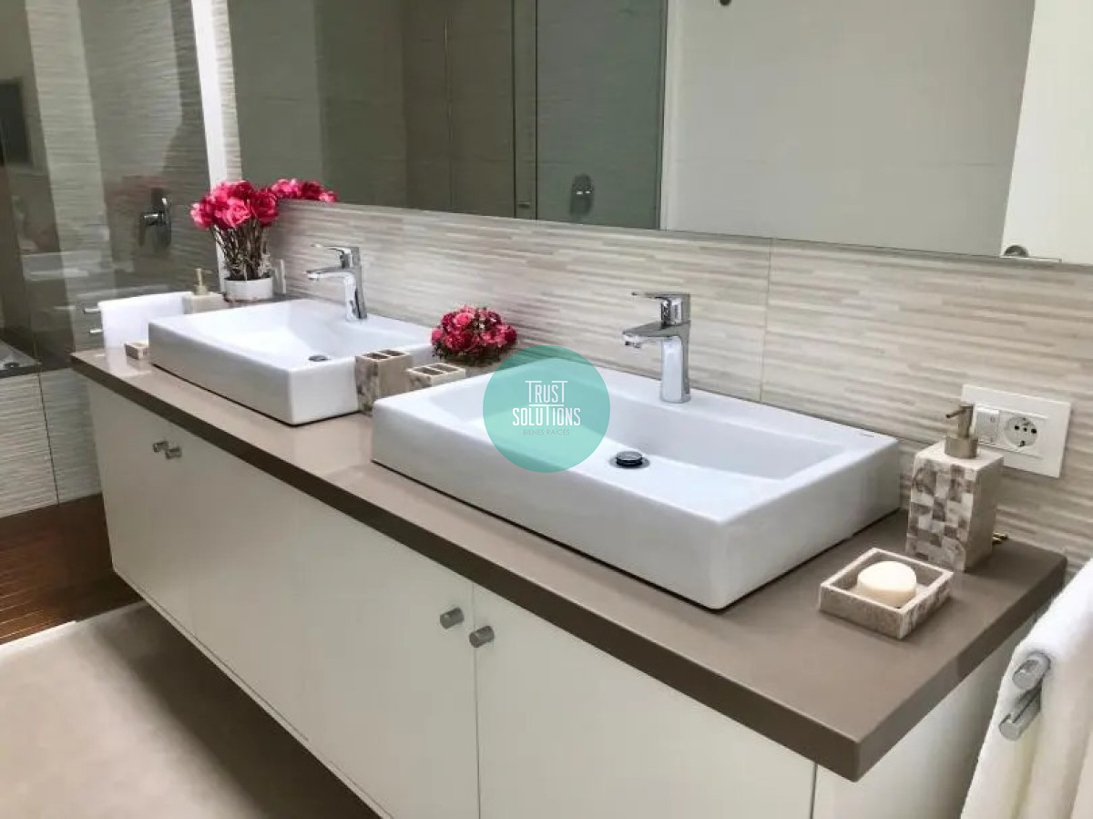 Casa ID.320 - Venta Espectacular Casa 4D y dep serv en barrio privado Mansa Punta con Piscina climatizada 