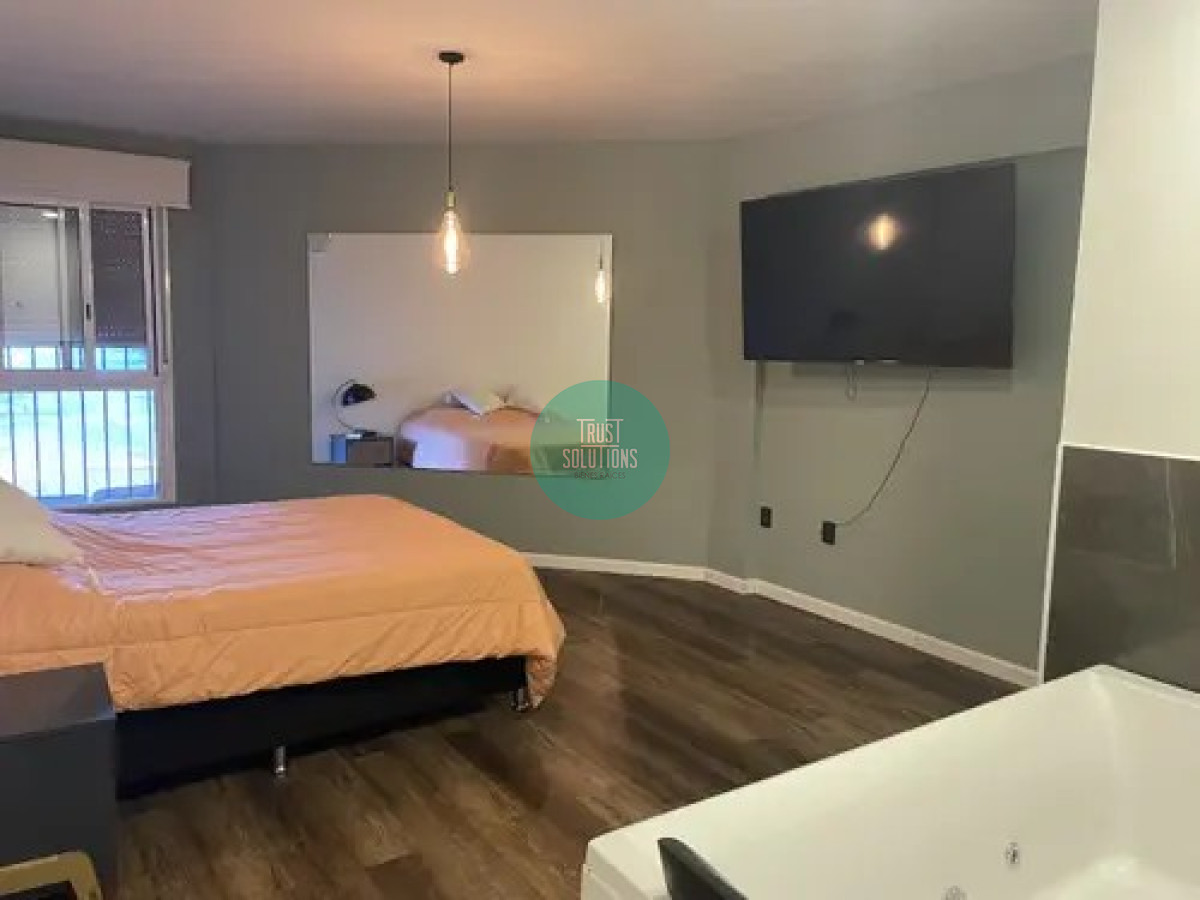 Casa ID.826 - Venta y Alquiler Anual Casa 5D Lugano Punta con Piscina y Barbacoa 