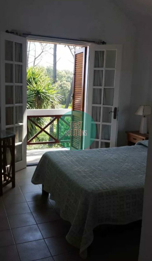 Casa ID.525 - Alquiler Anual Casa 4D y dep de huéspedes Mansa Punta prox a la playa 