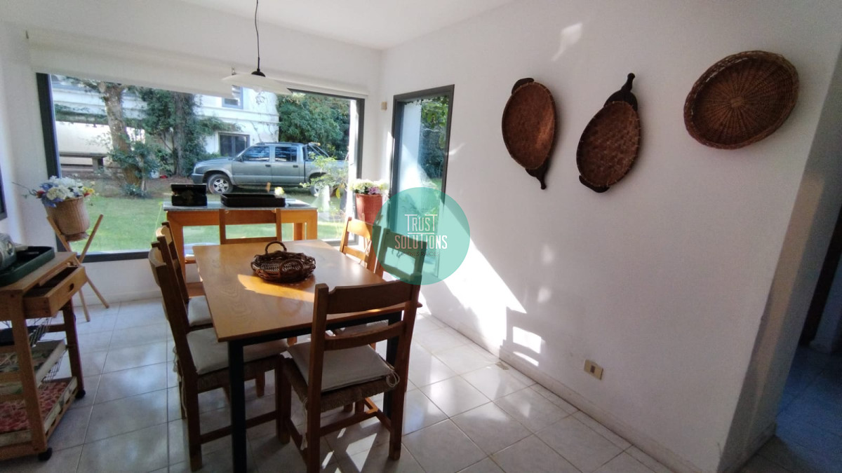 Casa ID.1379 - Venta Alquiler Anual y de Temporada Casa 5 suites y dep de huéspedes Brava Punta con Piscina 