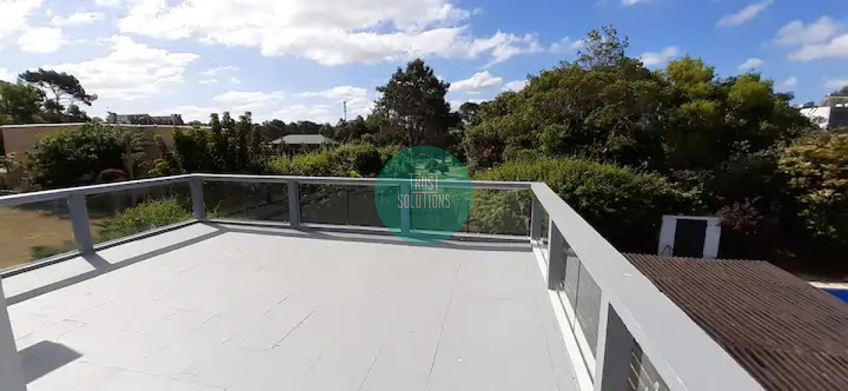 Casa ID.404 - Venta Divina Casa 4D  Rincón del indio Punta con Piscina y Barbacoa 
