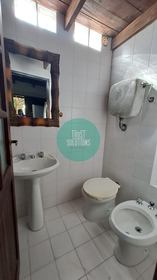 Casa ID.491 - Venta y Alquiler de Temporada Casa 4D y dep de serv Mansa Punta con Piscina a mts del mar