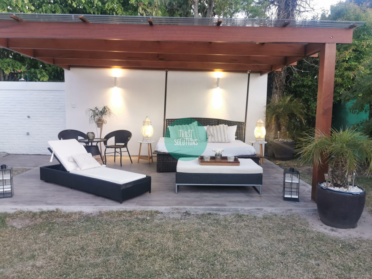 Casa ID.343 - Alquiler temporada Casa 5D Mansa Punta con Piscina a mts del mar 