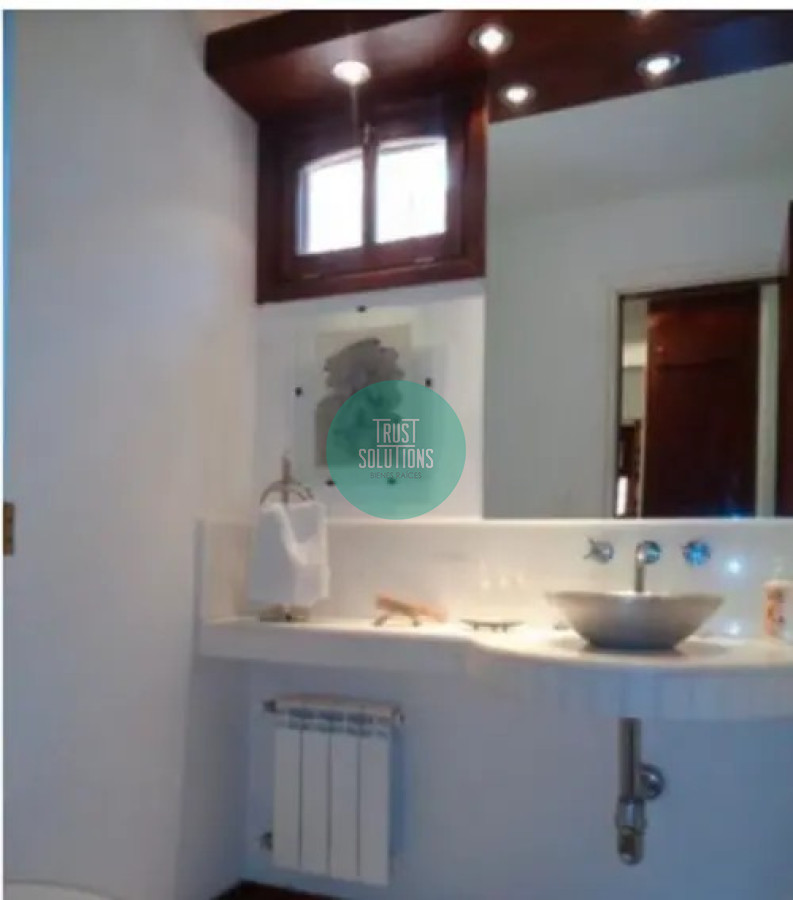 Casa ID.309 - Alquiler temporada Casa 4D + dep huéspedes Rincón del indio Punta con Piscina 