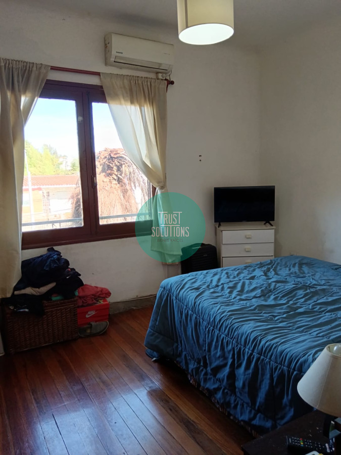 Casa ID.1626 - Venta Casa Hermosa 4 Dormitorios con amplio terreno 