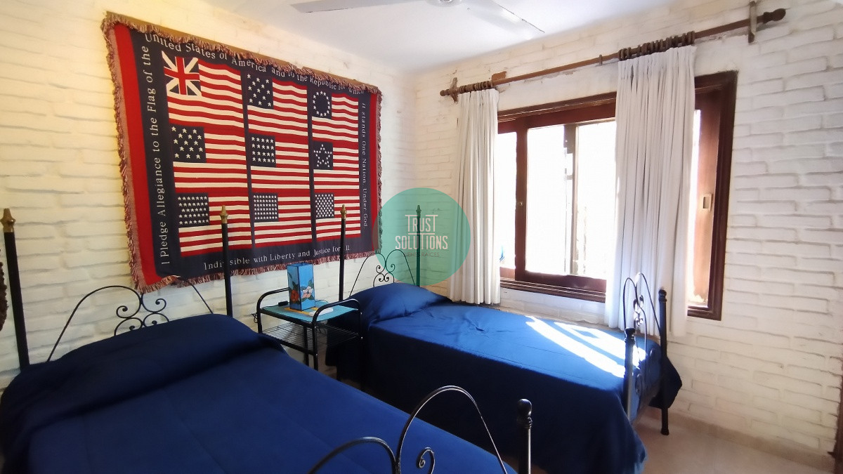 Casa ID.491 - Venta y Alquiler de Temporada Casa 4D y dep de serv Mansa Punta con Piscina a mts del mar