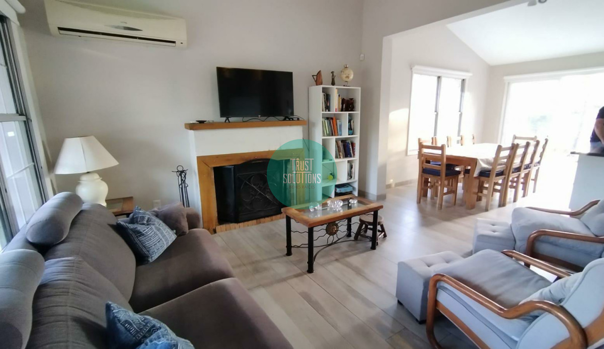 Casa ID.525 - Alquiler Anual Casa 4D y dep de huéspedes Mansa Punta prox a la playa 