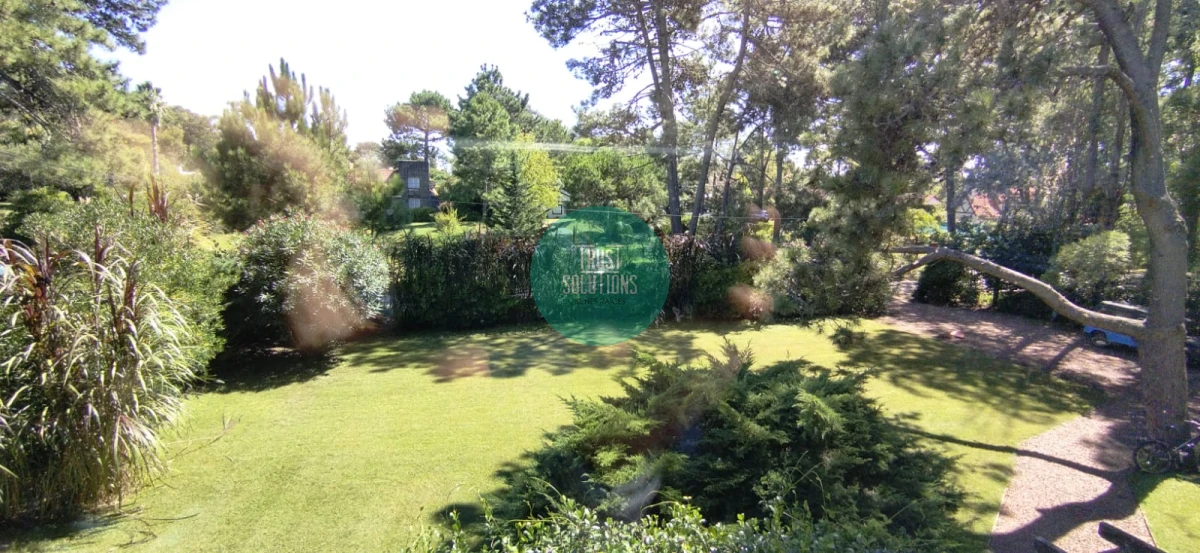 Casa ID.1205 - Alquiler Anual y de Temporada Casa 5D Brava Punta con Piscina 