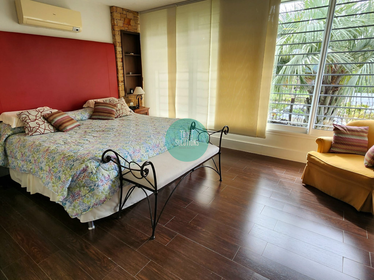 Casa ID.1431 - VENTA DE ESPECTACULAR CASA UBICADA EN EL BARRIO DE PUNTA GORDA
