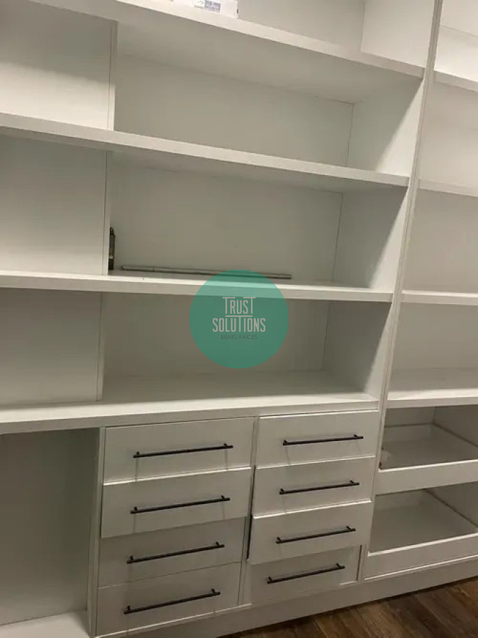 Casa ID.826 - Venta y Alquiler Anual Casa 5D Lugano Punta con Piscina y Barbacoa 
