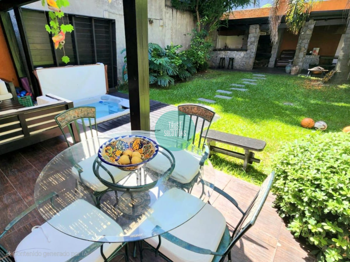 Casa ID.1425 - VENTA DE ESTUPENDA CASA EN EL PUERTO DEL BUCEO A METROS DEL MAR Y DEL LICEO FRANCES 