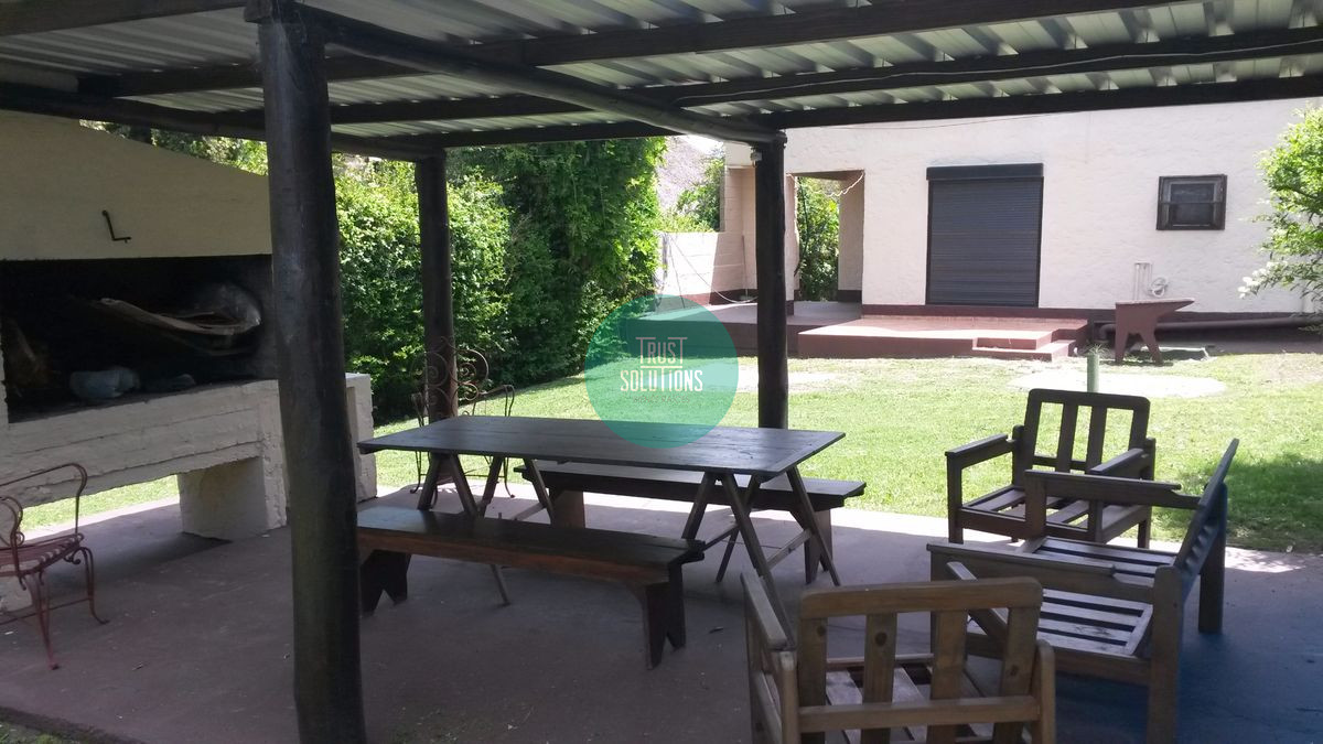 Casa ID.1467 - Casa de 2 plantas a 2 cuadras de Playa Lamas