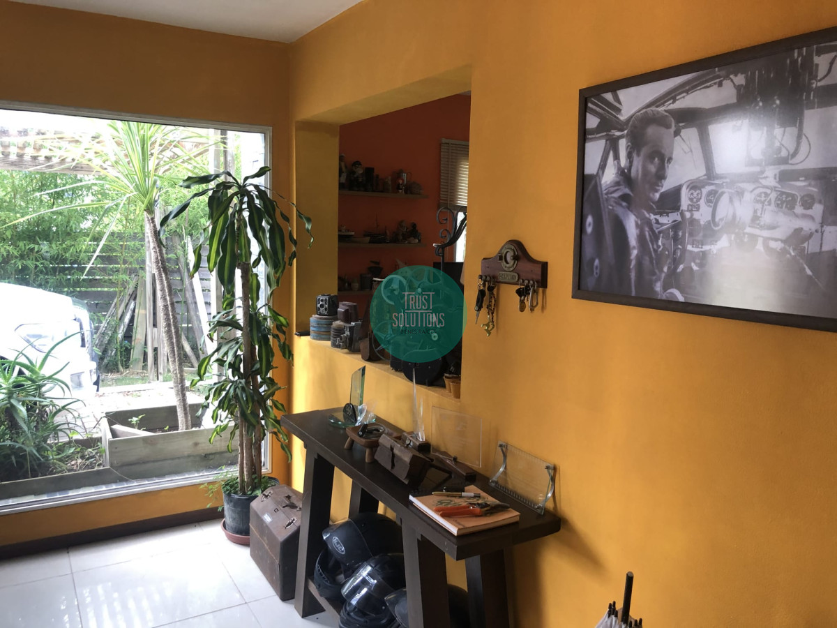 Casa ID.1008 - Venta y Alquiler Anual Casa Punta Barrio Privado 4D 