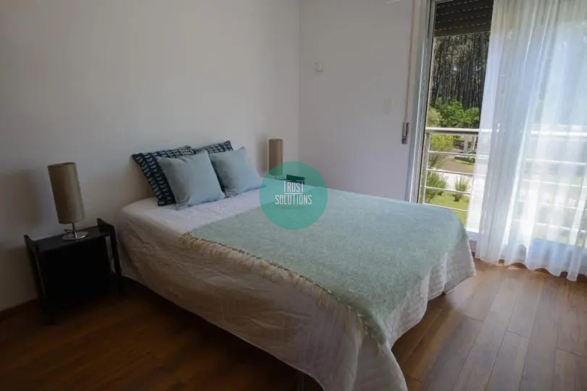 Casa ID.897 - Venta y Alquiler Temporada Divina Casa 4D y dep serv Rincón del Indio Punta 