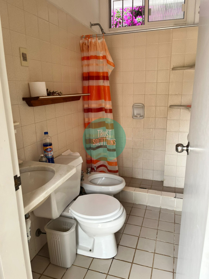 Casa ID.229 - Alquiler temporada Casa 4D y dep de serv Mansa Punta con Piscina Barbacoa y Cancha de tenis 