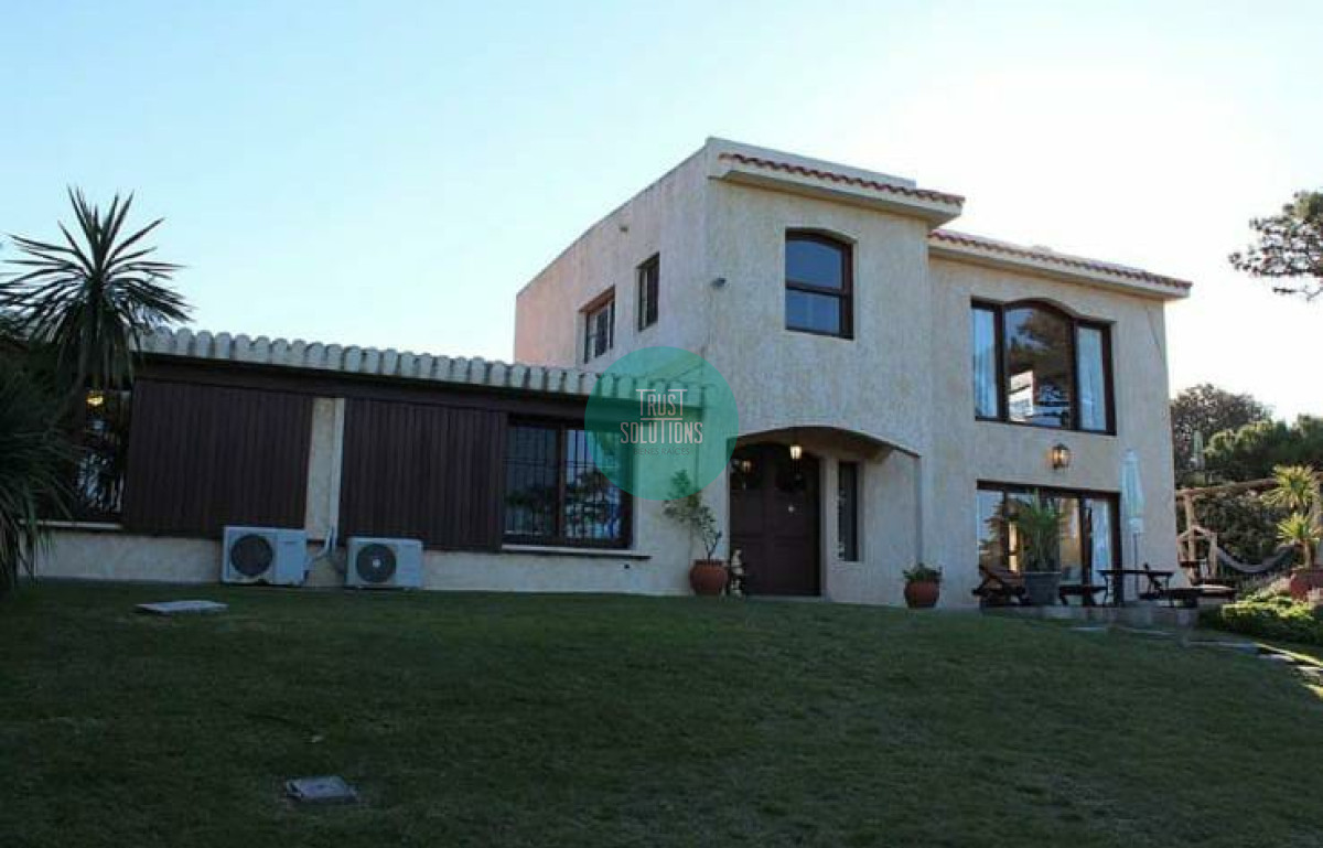 Casa ID.761 - Alquiler Anual y de Temporada Casa 4D y dep serv San Rafael Punta con Piscina climatizada a mts del mar 