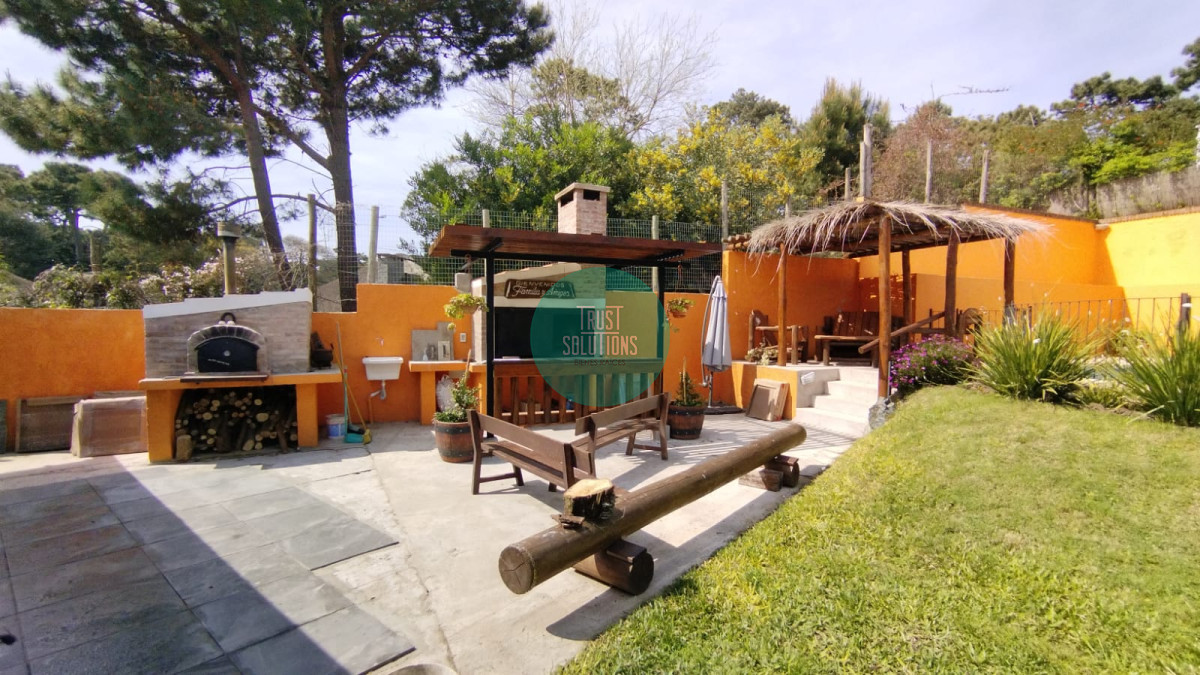 Casa ID.1323 - Alquiler Temporada Casa 4D y dep de serv San Rafael Punta con Piscina climatizada 