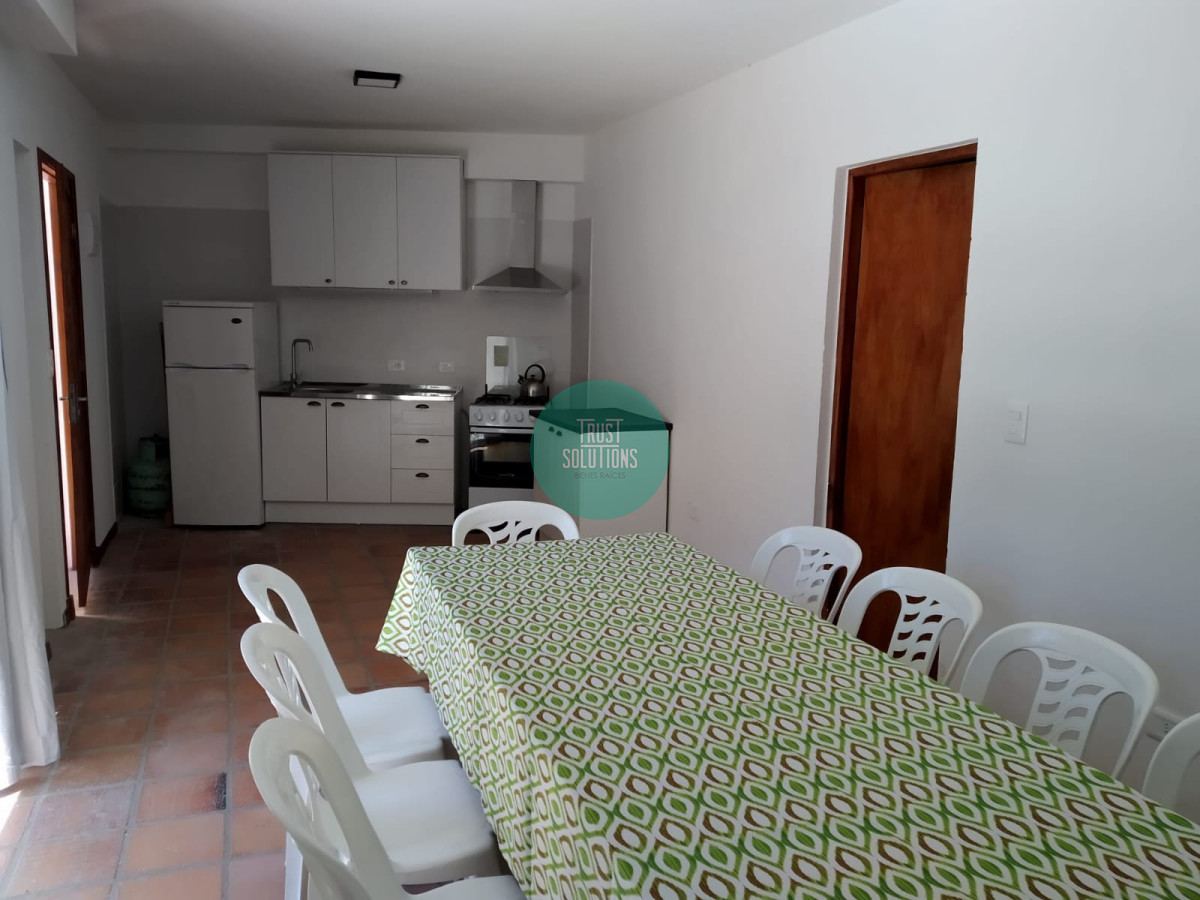 Casa ID.755 - Venta Casa Cantegril Punta a estrenar 4D Piscina climatizada 