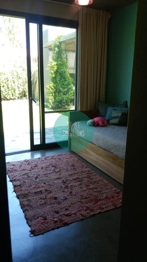 Casa ID.607 - Venta y Alquiler Anual Casa 3D y dep serv Barrio privado Lugano con Piscina  