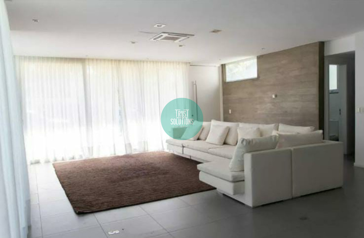 Casa ID.1108 - Venta Casa 5 suites Barrio privado Mansa Punta con Piscina  
