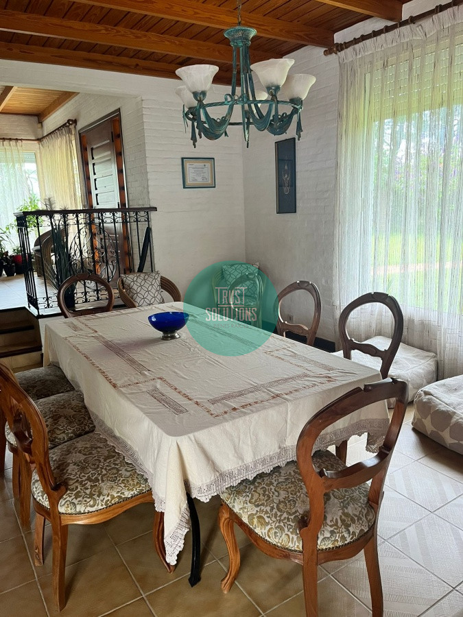 Casa ID.229 - Alquiler temporada Casa 4D y dep de serv Mansa Punta con Piscina Barbacoa y Cancha de tenis 