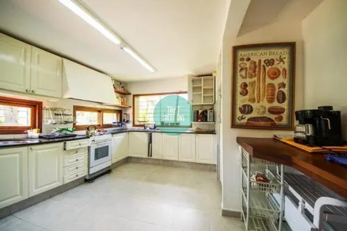 Casa ID.309 - Alquiler temporada Casa 4D + dep huéspedes Rincón del indio Punta con Piscina 