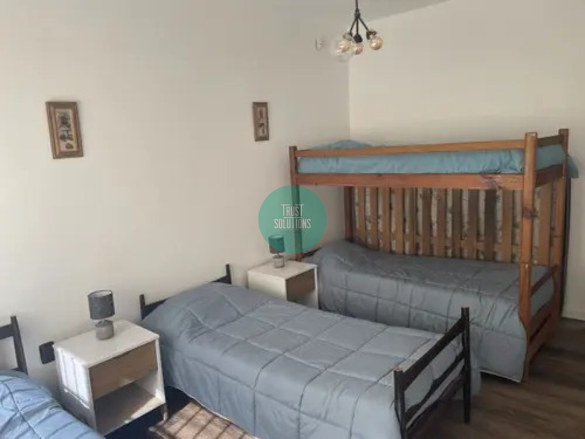 Casa ID.826 - Venta y Alquiler Anual Casa 5D Lugano Punta con Piscina y Barbacoa 