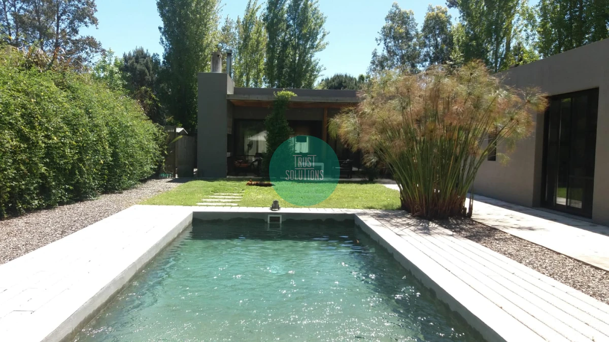 Casa ID.607 - Venta Casa 3D y dep serv Barrio privado Lugano con Piscina  