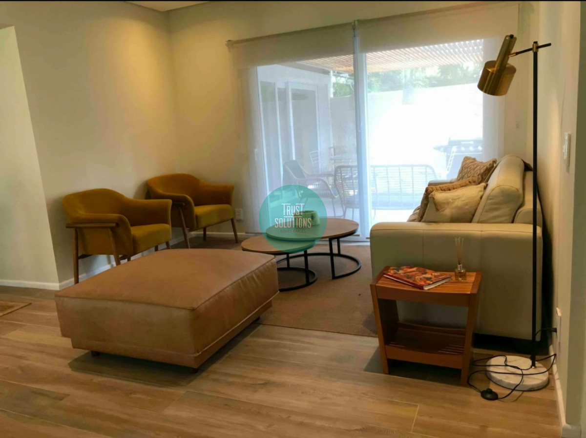 Casa ID.1430 - ALQUILER DE ESTUPENDA CASA CLÁSICA AMOBLADA EN LA MEJOR ZONA DE CARRASCO SUR