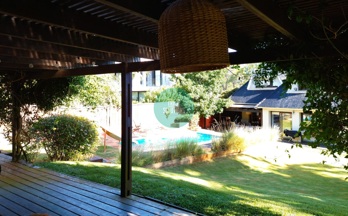 Casa ID.91 - Alquiler Temporada Espectacular Casa 5D Lugano Punta con Piscina climatizada y Barbacoa